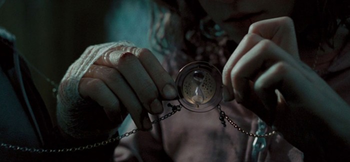 Fotograma de la película Harry Potter y el Prisionero de Azkaban en el que aparece el giratiempo