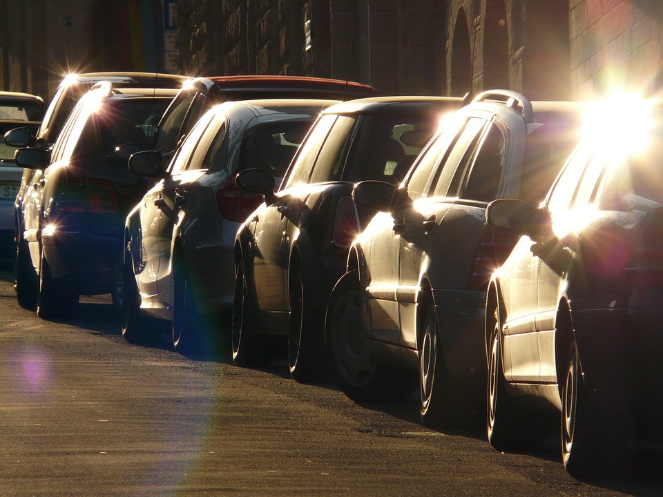 Fila de coches